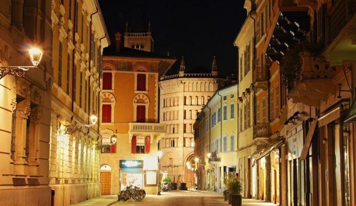 Palazzo Altavilla Deluxe Parma Exterior photo